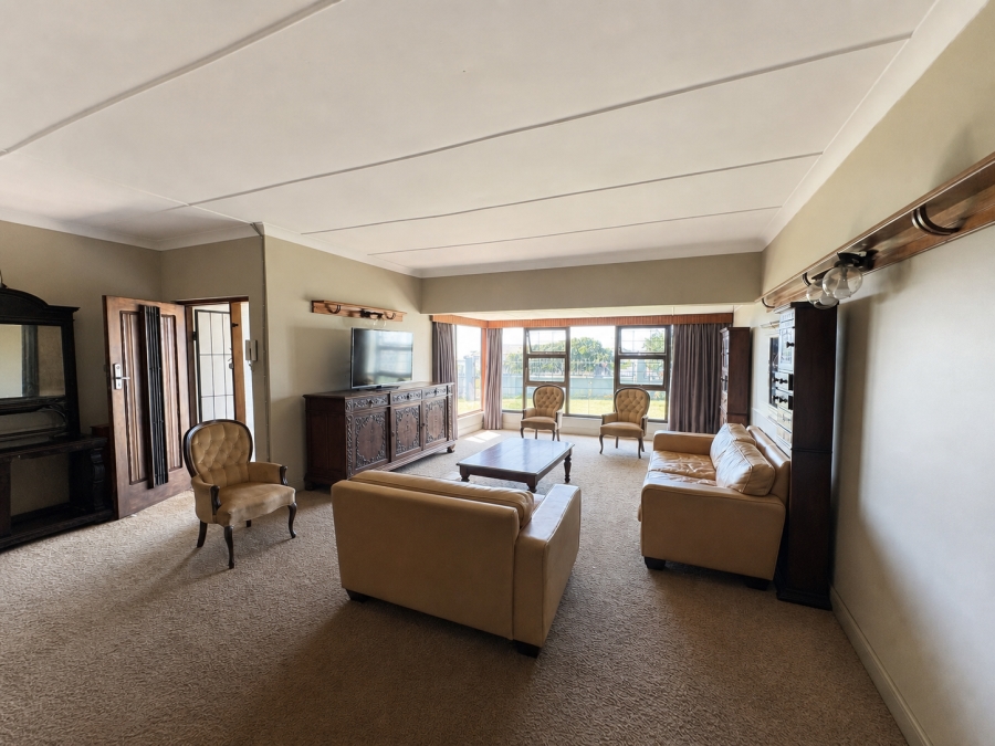4 Bedroom Property for Sale in Nahoon Beach Eastern Cape